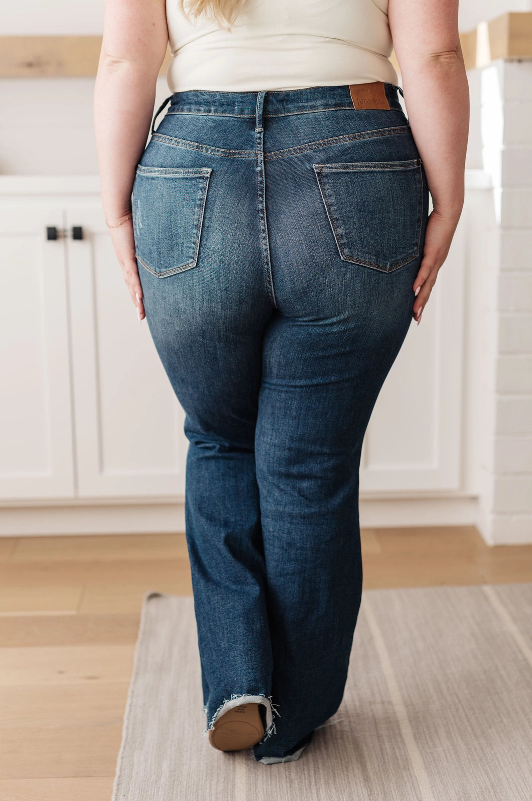 Judy Blue Tummy Control distressed Jean