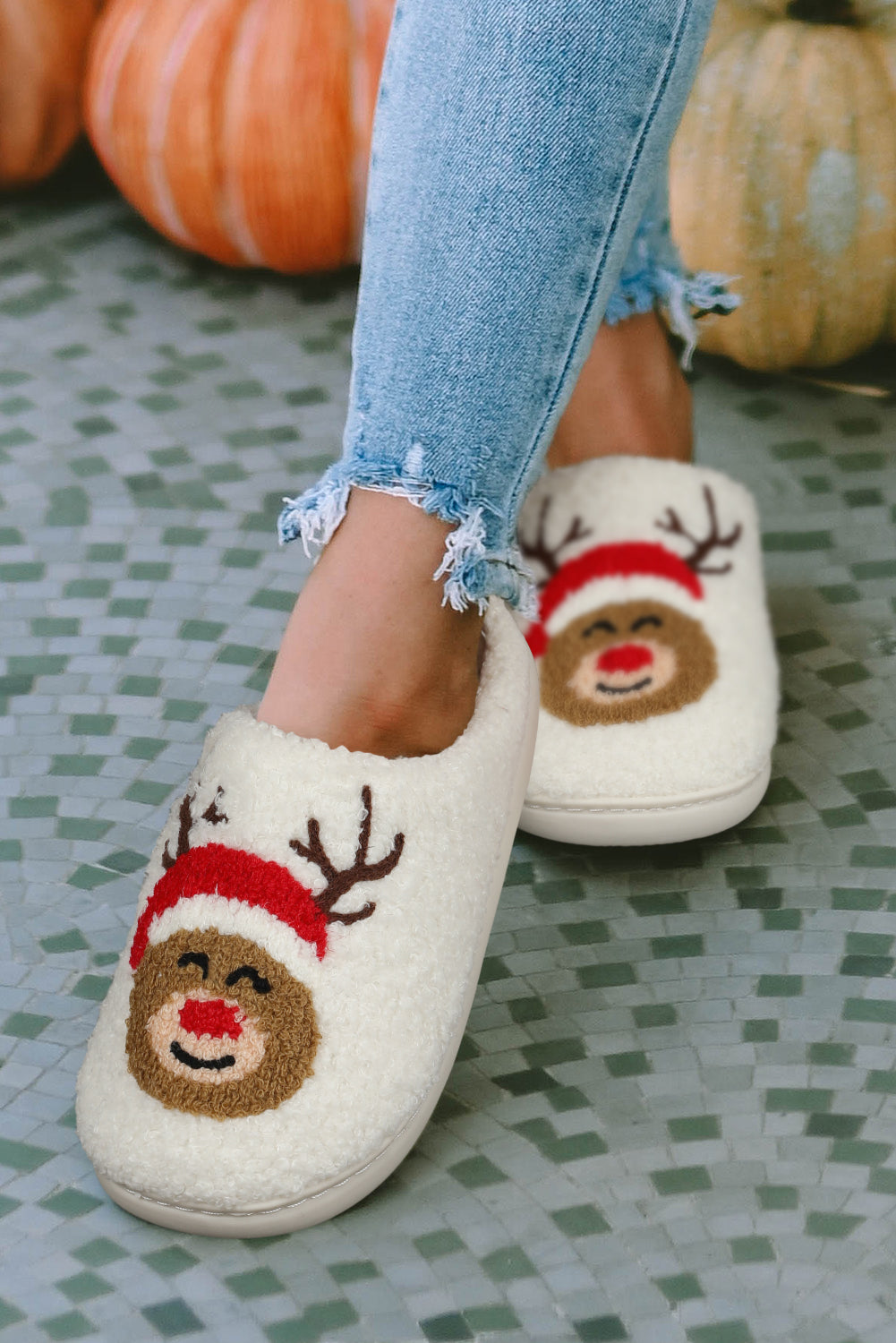 White Christmas Deer Pattern Home Plush Slippers